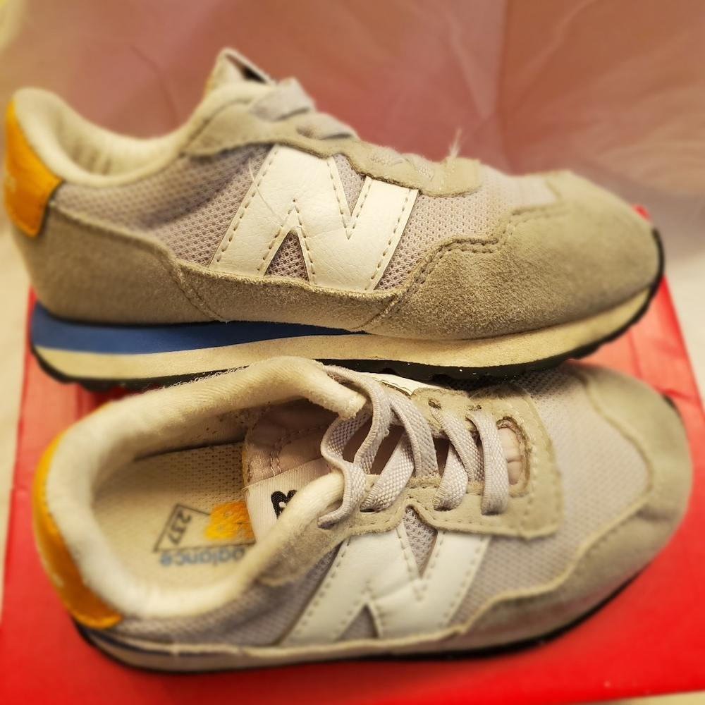 New Balance Sneakers size 7 toddler